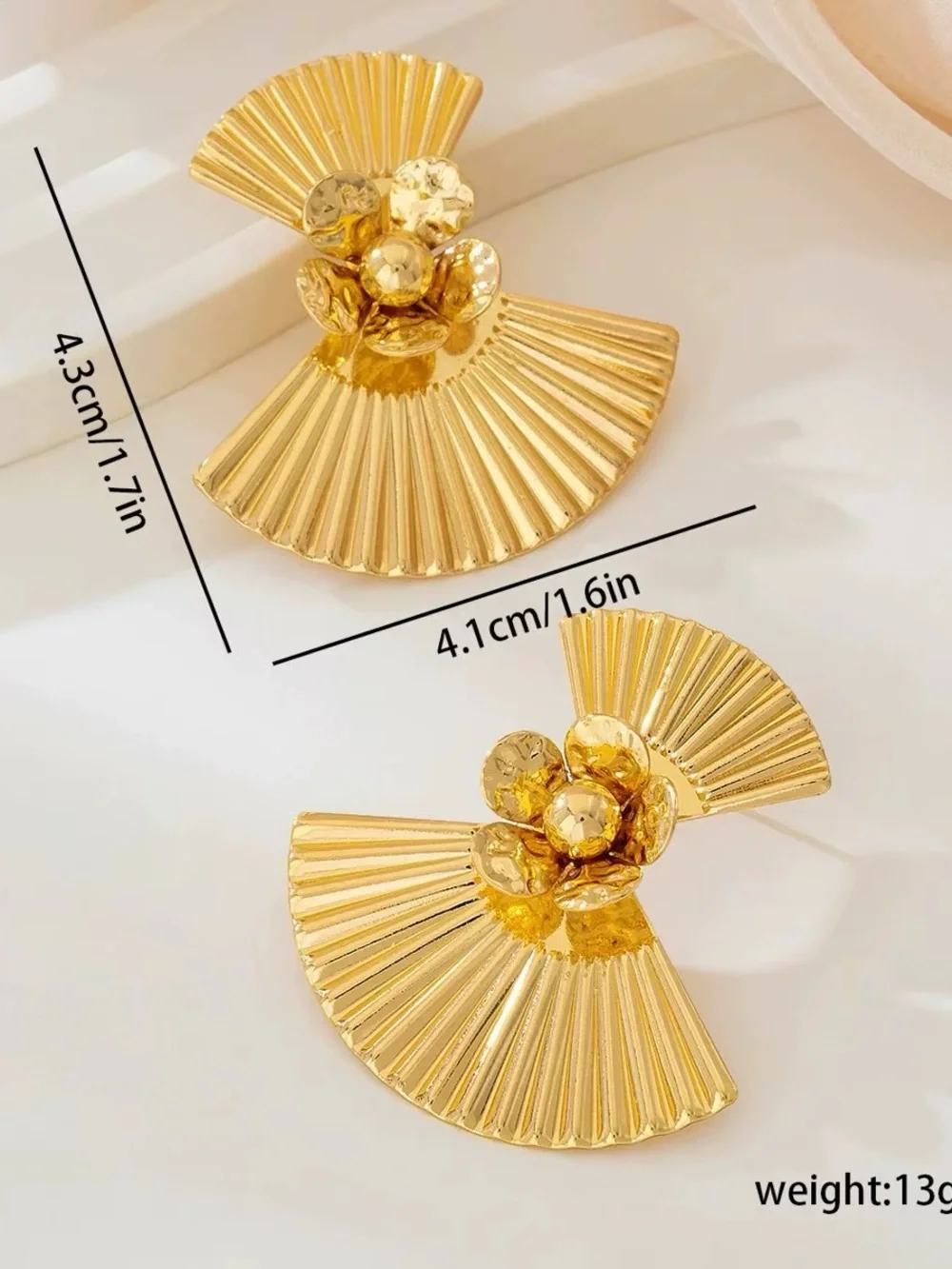 *** High Quality Gold Fan-Shape Statement Earrings - Women Jewelry